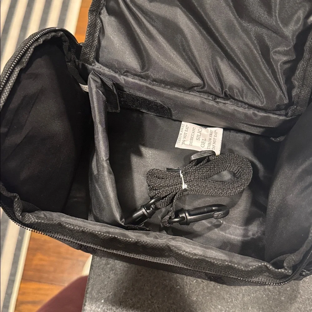 Vivitar DSLE/Camcorder Gadget Bag